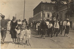 отправка детей в пинерский лагерь Юность 1940г.